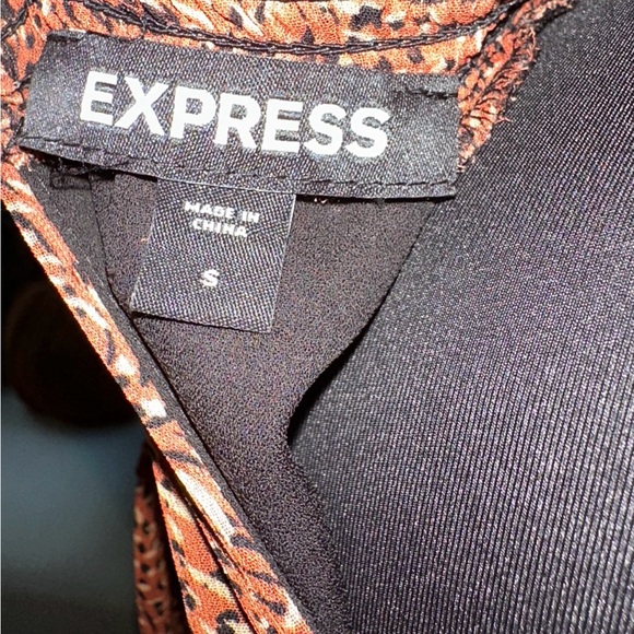 New Express Ruffle Dress - size small - Picture 5 of 5